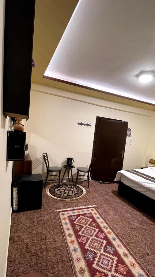 Ad Deir Guesthouse Ваді-Муса Екстер'єр фото