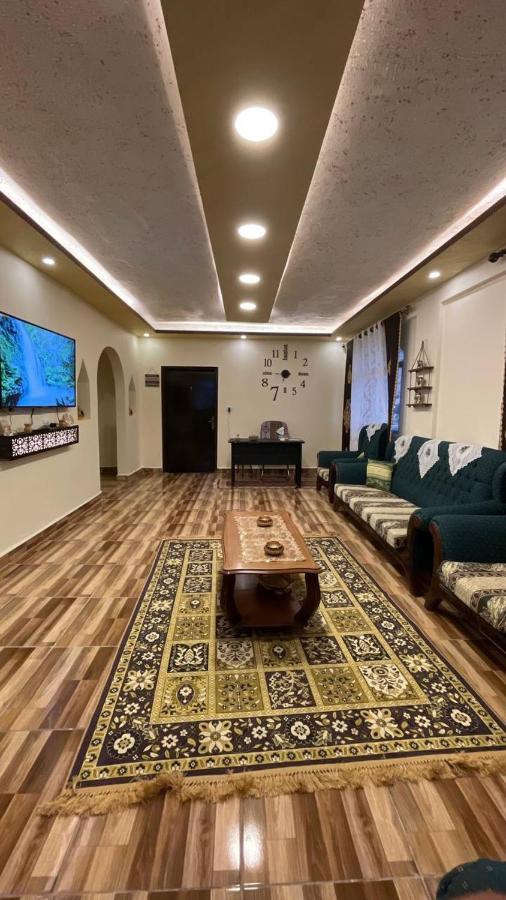 Ad Deir Guesthouse Ваді-Муса Екстер'єр фото