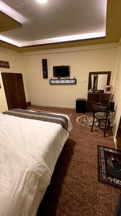 Ad Deir Guesthouse Ваді-Муса Екстер'єр фото